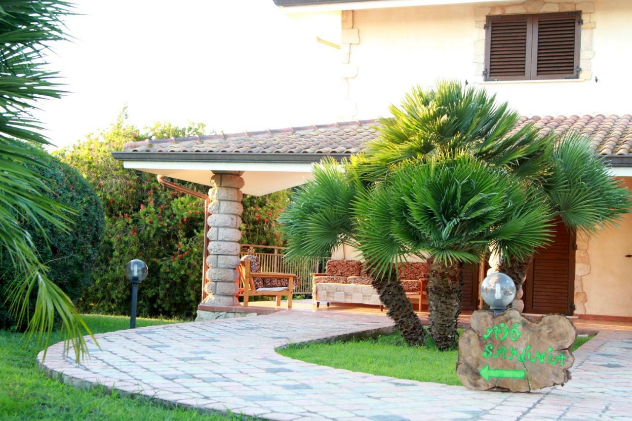 Bed and Breakfast Ajo Sardinia à Olmedo Extérieur photo
